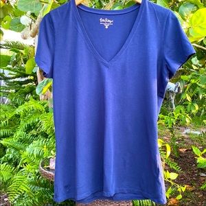 NWOT’s Never Worn! Lilly Pulitzer V-Neck T-Shirt Size Large
